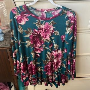 Never worn floral top